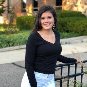 Meet your Posher, Lana